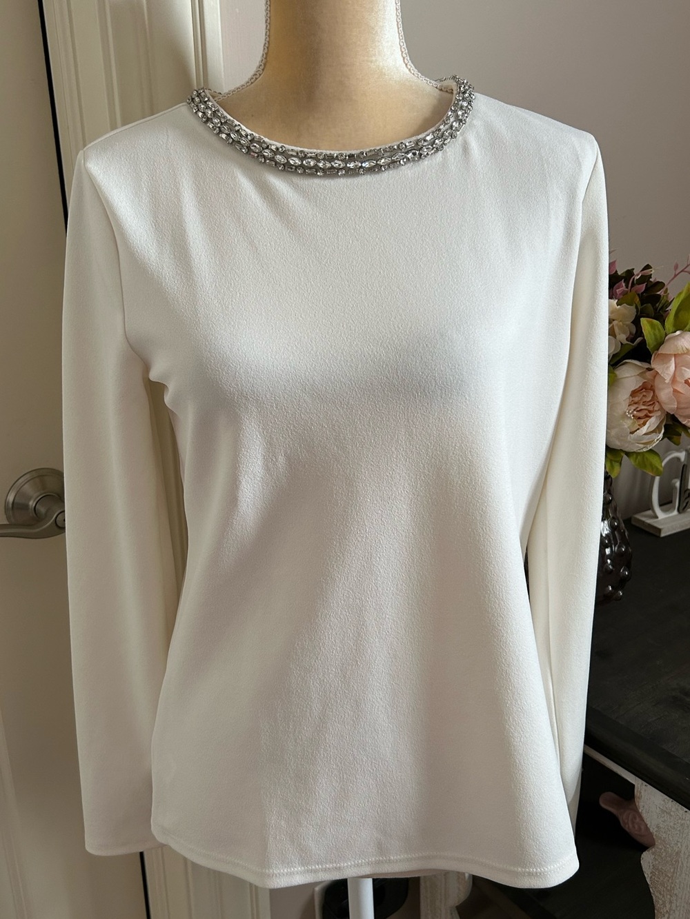 Ann Taylor Rhinestone Collar Top(size medium)EUC